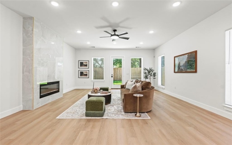 5109 Hohen Avenue, Dallas, TX 75215, 3 Bedrooms Bedrooms, ,3 BathroomsBathrooms,Residential,For Sale,5109 Hohen Avenue,0,21053418