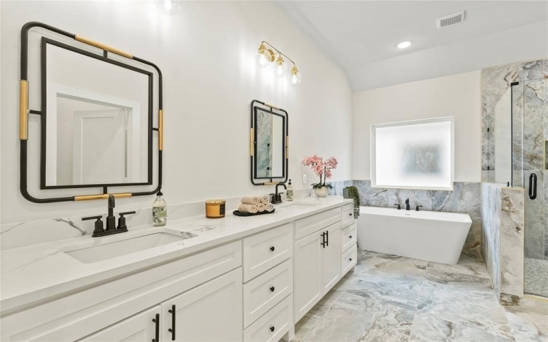 5109 Hohen Avenue, Dallas, TX 75215, 3 Bedrooms Bedrooms, ,3 BathroomsBathrooms,Residential,For Sale,5109 Hohen Avenue,0,21053418