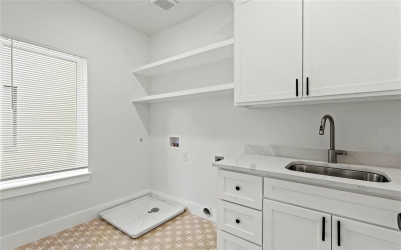 5109 Hohen Avenue, Dallas, TX 75215, 3 Bedrooms Bedrooms, ,3 BathroomsBathrooms,Residential,For Sale,5109 Hohen Avenue,0,21053418