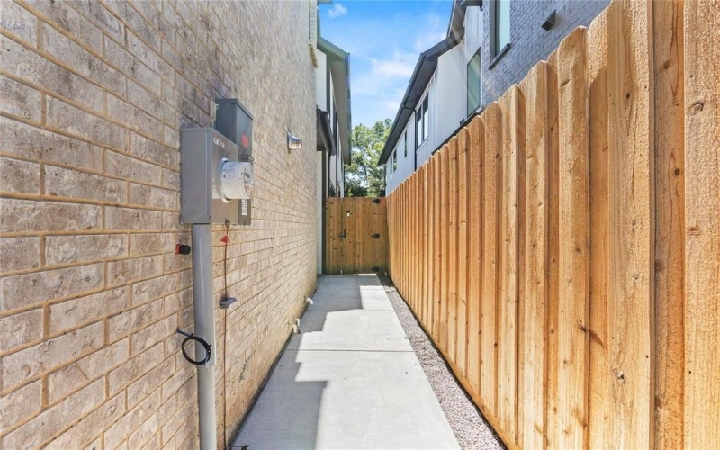 5109 Hohen Avenue, Dallas, TX 75215, 3 Bedrooms Bedrooms, ,3 BathroomsBathrooms,Residential,For Sale,5109 Hohen Avenue,0,21053418