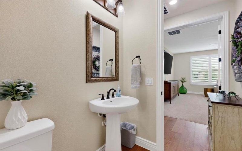 12704 Golden Rock Drive, Denton, TX 76207, 2 Bedrooms Bedrooms, ,2 BathroomsBathrooms,Residential,For Sale,12704 Golden Rock Drive,0,21053422