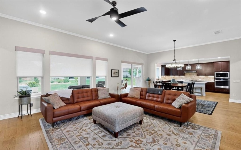 12704 Golden Rock Drive, Denton, TX 76207, 2 Bedrooms Bedrooms, ,2 BathroomsBathrooms,Residential,For Sale,12704 Golden Rock Drive,0,21053422