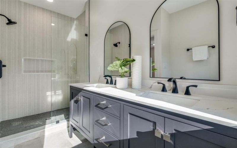 413 Sparks Street, Dallas, TX 75203, 3 Habitaciones Habitaciones , ,2 BañosBaños,Residential,En Venta,413 Sparks Street,0,21053429