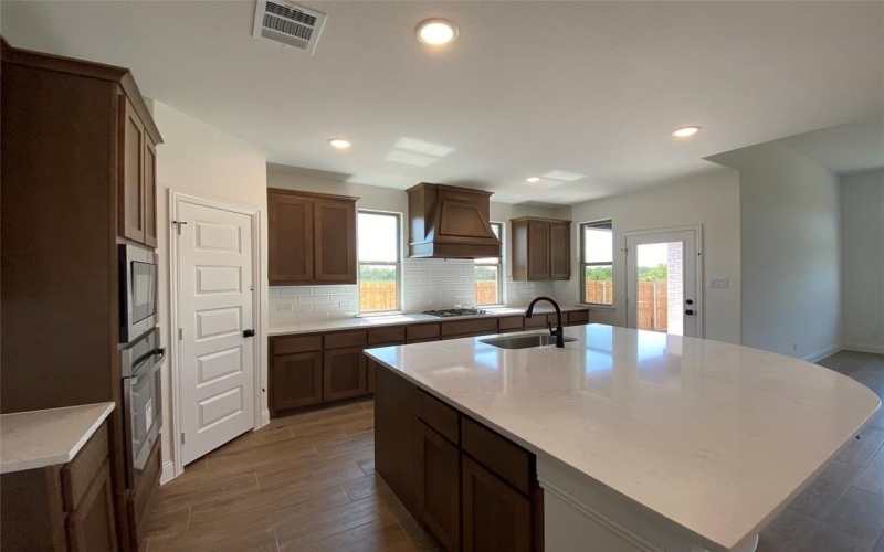 310 Devonshire Drive, Greenville, TX 75401, 5 Habitaciones Habitaciones , ,5 BañosBaños,Residential,En Venta,310 Devonshire Drive,0,21053498