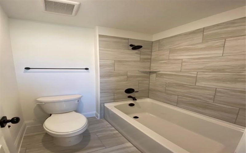 310 Devonshire Drive, Greenville, TX 75401, 5 Habitaciones Habitaciones , ,5 BañosBaños,Residential,En Venta,310 Devonshire Drive,0,21053498