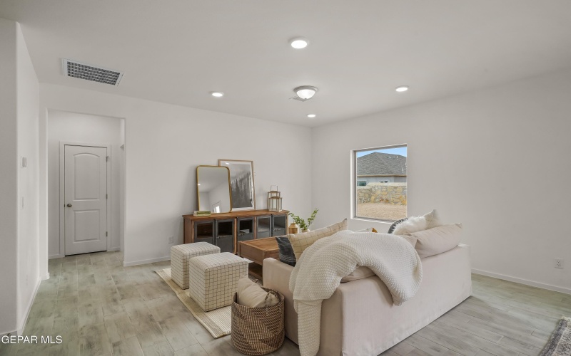 1221 Irish Summer Place, El Paso, TX 79928, 3 Habitaciones Habitaciones , ,1 BañoBaños,Residential,En Venta,1221 Irish Summer Place,0,929896