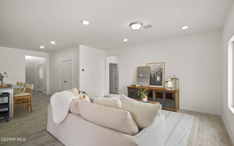 1221 Irish Summer Place, El Paso, TX 79928, 3 Habitaciones Habitaciones , ,1 BañoBaños,Residential,En Venta,1221 Irish Summer Place,0,929896