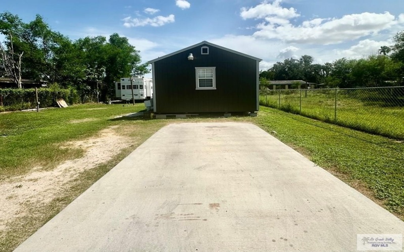 417 MONTERREY DR., ALAMO, TX 78516, 2 Bedrooms Bedrooms, ,1 BathroomBathrooms,Residential,For Sale,417 MONTERREY DR.,0,29768312