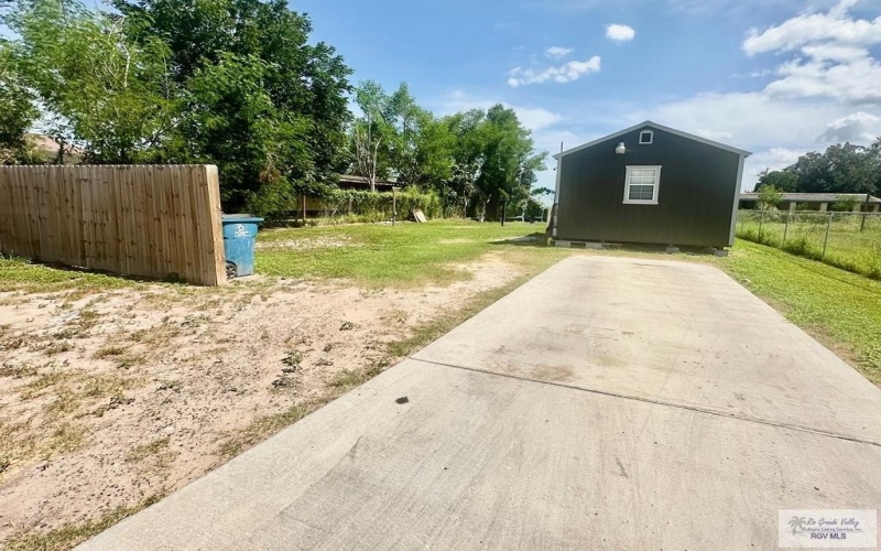 417 MONTERREY DR., ALAMO, TX 78516, 2 Bedrooms Bedrooms, ,1 BathroomBathrooms,Residential,For Sale,417 MONTERREY DR.,0,29768312