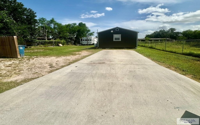 417 MONTERREY DR., ALAMO, TX 78516, 2 Bedrooms Bedrooms, ,1 BathroomBathrooms,Residential,For Sale,417 MONTERREY DR.,0,29768312