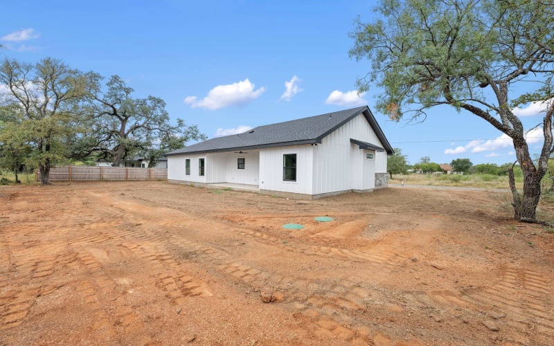 1501 Woodcrest Dr Drive, Granite Shoals, TX 78654, 3 Bedrooms Bedrooms, ,2 BathroomsBathrooms,Residential,For Sale,1501 Woodcrest Dr Drive,0,174956