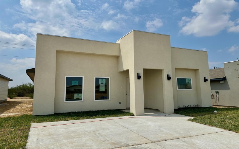 5023 Carambola Ln., Laredo, TX 78046, 3 Bedrooms Bedrooms, ,2 BathroomsBathrooms,Residential,For Sale,5023 Carambola Ln.,0,20253933