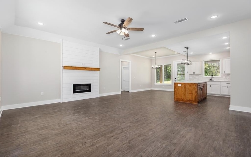 317 Shirey Lane, Lufkin, TX 75901, 3 Habitaciones Habitaciones , ,2 BañosBaños,Residential,En Venta,317 Shirey Lane,0,5106317