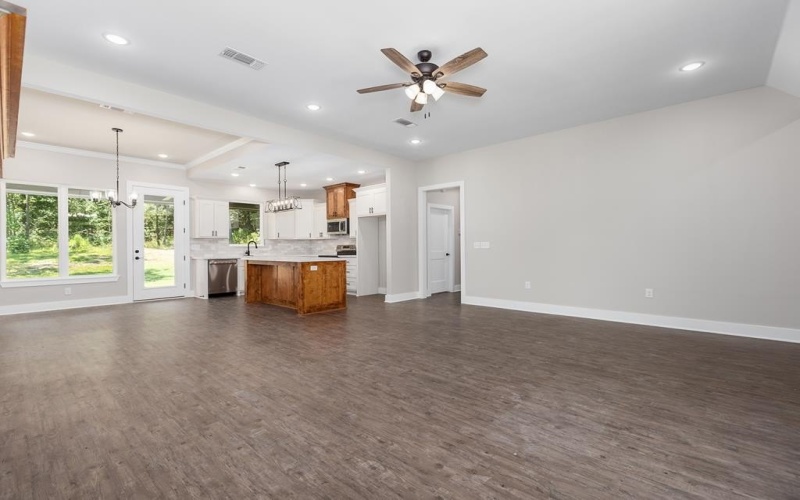 317 Shirey Lane, Lufkin, TX 75901, 3 Habitaciones Habitaciones , ,2 BañosBaños,Residential,En Venta,317 Shirey Lane,0,5106317