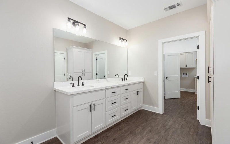 317 Shirey Lane, Lufkin, TX 75901, 3 Habitaciones Habitaciones , ,2 BañosBaños,Residential,En Venta,317 Shirey Lane,0,5106317