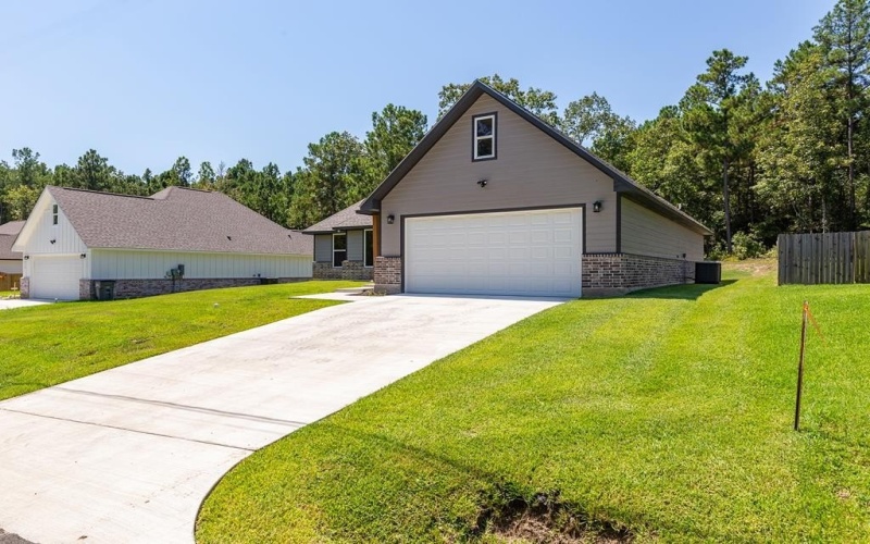 317 Shirey Lane, Lufkin, TX 75901, 3 Habitaciones Habitaciones , ,2 BañosBaños,Residential,En Venta,317 Shirey Lane,0,5106317