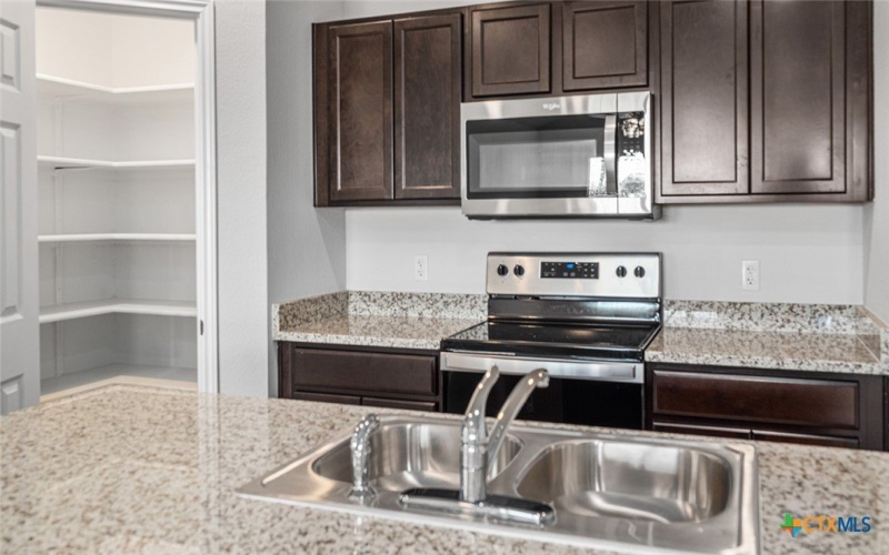 2547 Muscovy Drive, Copperas Cove, TX 76522, 4 Habitaciones Habitaciones , ,2 BañosBaños,Residential,En Venta,2547 Muscovy Drive,0,592096