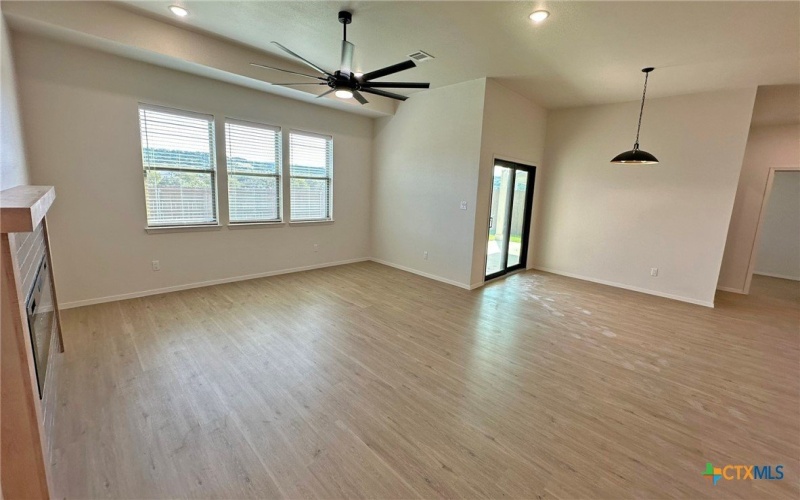1494 Walker Place Boulevard, Copperas Cove, TX 76522, 3 Habitaciones Habitaciones , ,2 BañosBaños,Residential,En Venta,1494 Walker Place Boulevard,0,592100