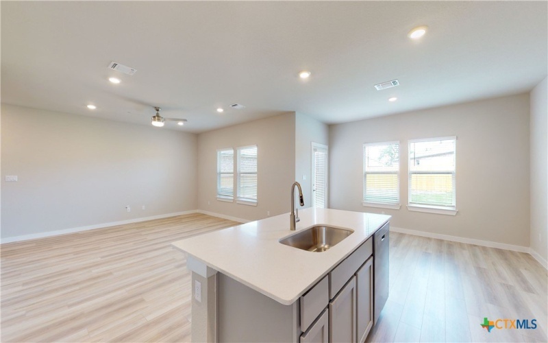 2504 Torbensen Court, Temple, TX 76504, 4 Habitaciones Habitaciones , ,2 BañosBaños,Residential,En Venta,2504 Torbensen Court,0,592107