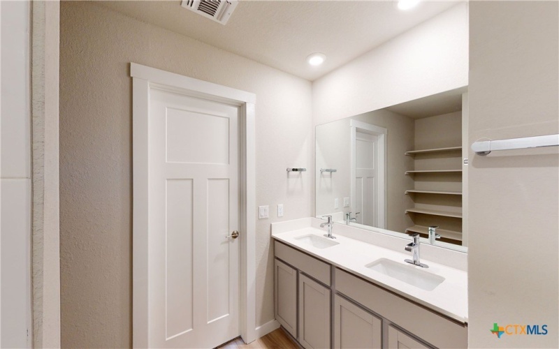 2504 Torbensen Court, Temple, TX 76504, 4 Habitaciones Habitaciones , ,2 BañosBaños,Residential,En Venta,2504 Torbensen Court,0,592107