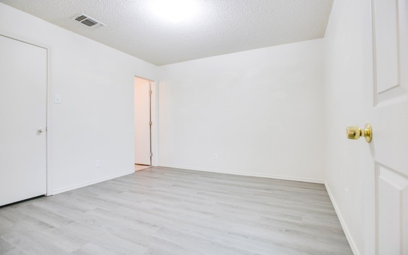 1301 Elmo Lane, San Angelo, TX 76905, 5 Bedrooms Bedrooms, ,2 BathroomsBathrooms,Residential,For Sale,1301 Elmo Lane,0,128971
