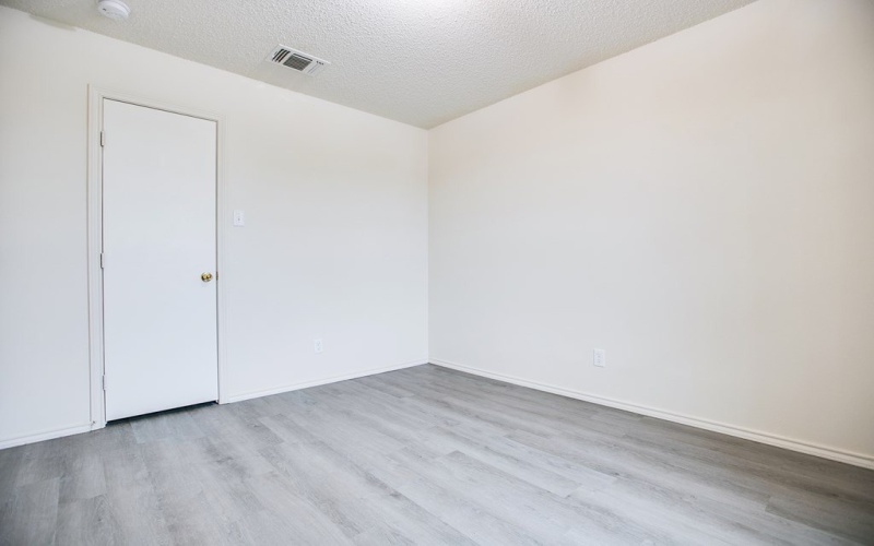 1301 Elmo Lane, San Angelo, TX 76905, 5 Bedrooms Bedrooms, ,2 BathroomsBathrooms,Residential,For Sale,1301 Elmo Lane,0,128971