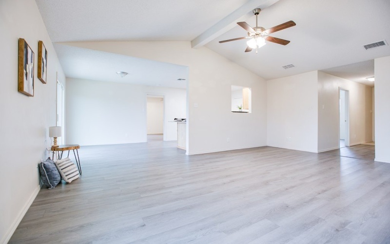 1301 Elmo Lane, San Angelo, TX 76905, 5 Bedrooms Bedrooms, ,2 BathroomsBathrooms,Residential,For Sale,1301 Elmo Lane,0,128971