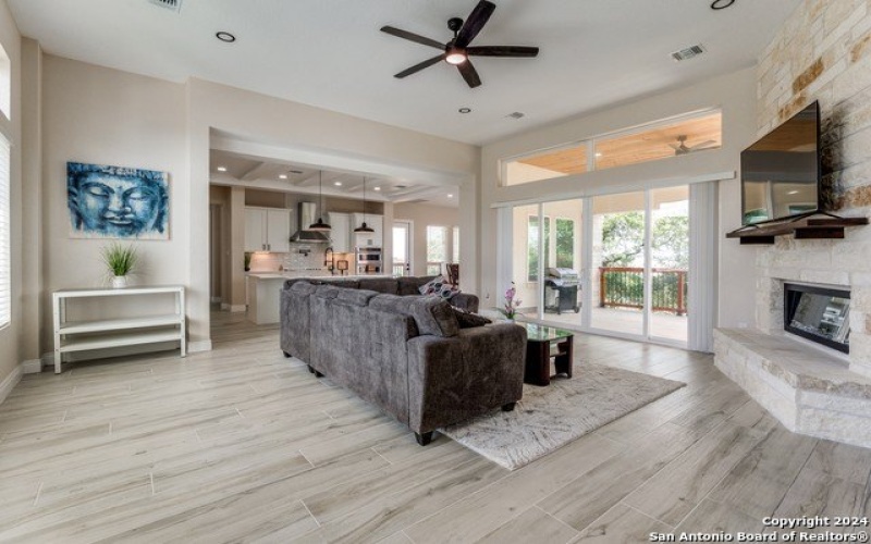 3105 Comal Springs, Canyon Lake, TX 78133, 3 Habitaciones Habitaciones , ,5 BañosBaños,Residential,En Venta,3105 Comal Springs,0,1805746