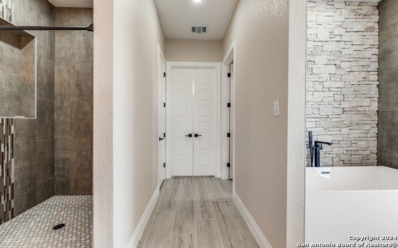 3105 Comal Springs, Canyon Lake, TX 78133, 3 Habitaciones Habitaciones , ,5 BañosBaños,Residential,En Venta,3105 Comal Springs,0,1805746