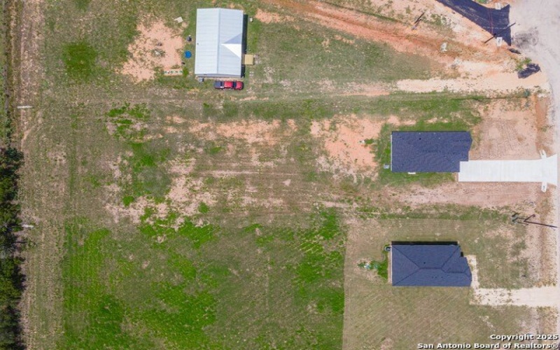 141 Camino Verde Ct, La Vernia, TX 78121, 3 Habitaciones Habitaciones , ,2 BañosBaños,Residential,En Venta,141 Camino Verde Ct,0,1863298