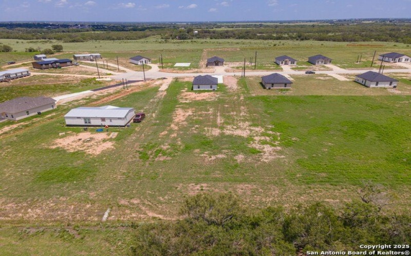 141 Camino Verde Ct, La Vernia, TX 78121, 3 Habitaciones Habitaciones , ,2 BañosBaños,Residential,En Venta,141 Camino Verde Ct,0,1863298