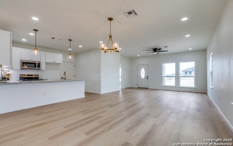 141 Camino Verde Ct, La Vernia, TX 78121, 3 Habitaciones Habitaciones , ,2 BañosBaños,Residential,En Venta,141 Camino Verde Ct,0,1863298