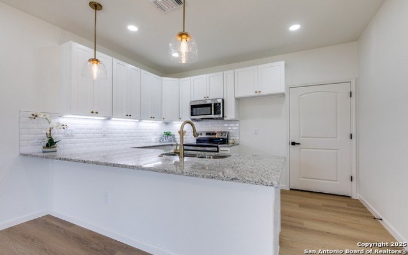 141 Camino Verde Ct, La Vernia, TX 78121, 3 Habitaciones Habitaciones , ,2 BañosBaños,Residential,En Venta,141 Camino Verde Ct,0,1863298