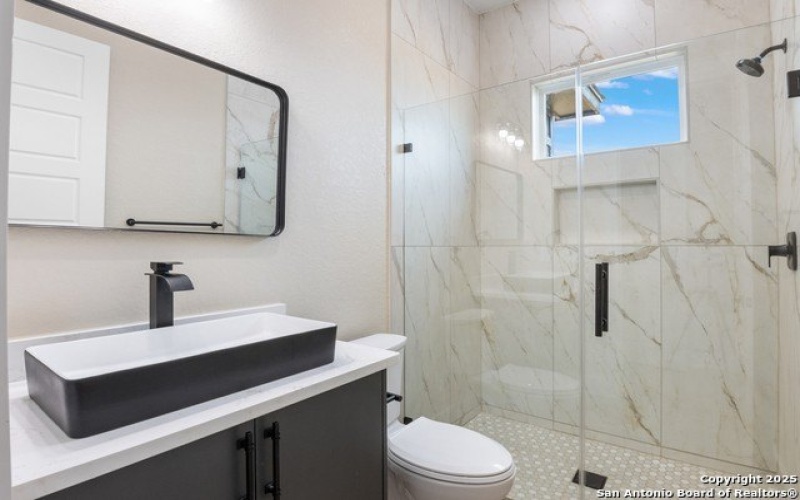131 Sunset, La Vernia, TX 78121, 5 Bedrooms Bedrooms, ,3 BathroomsBathrooms,Residential,For Sale,131 Sunset,0,1898818