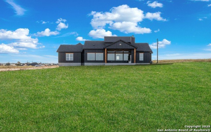 131 Sunset, La Vernia, TX 78121, 5 Bedrooms Bedrooms, ,3 BathroomsBathrooms,Residential,For Sale,131 Sunset,0,1898818