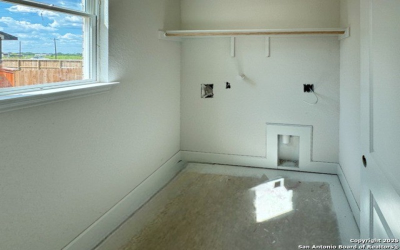 178 Annette Drive, Castroville, TX 78253, 5 Habitaciones Habitaciones , ,5 BañosBaños,Residential,En Venta,178 Annette Drive,0,1898845