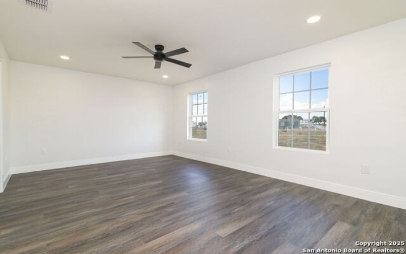 13021 Prosperidad Ln, Atascosa, TX 78002, 5 Bedrooms Bedrooms, ,3 BathroomsBathrooms,Residential,For Sale,13021 Prosperidad Ln,0,1898895