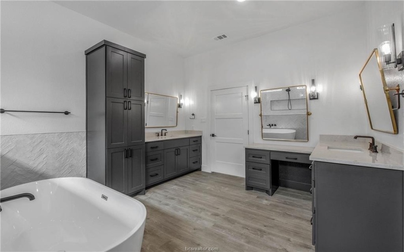 2201 High Meadows Trail, Franklin, TX 77856, 4 Bedrooms Bedrooms, ,3 BathroomsBathrooms,Residential,For Sale,2201 High Meadows Trail,0,25009680