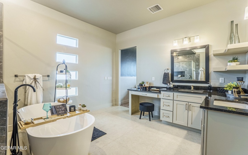 3942 HEARTLAND, Las Cruces, NM 88012, 4 Habitaciones Habitaciones , ,2 BañosBaños,Residential,En Venta,3942 HEARTLAND,0,929931