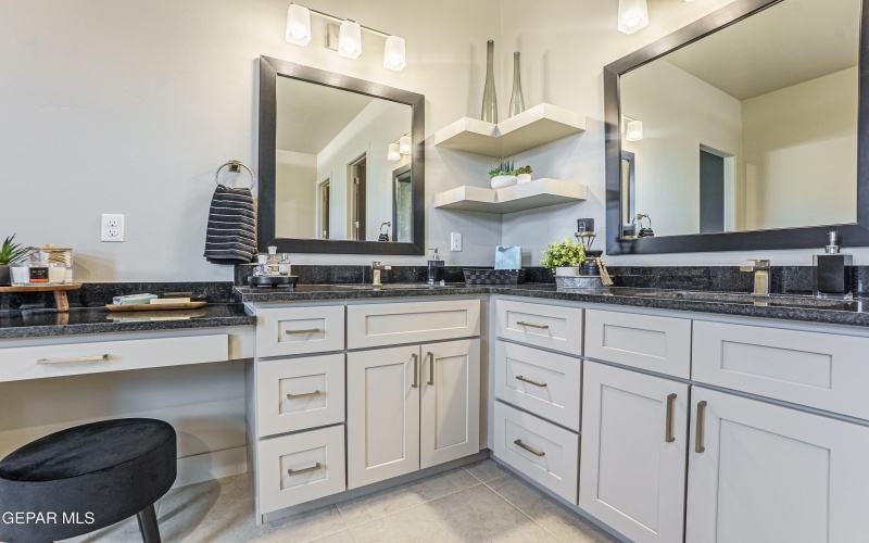 3942 HEARTLAND, Las Cruces, NM 88012, 4 Habitaciones Habitaciones , ,2 BañosBaños,Residential,En Venta,3942 HEARTLAND,0,929931