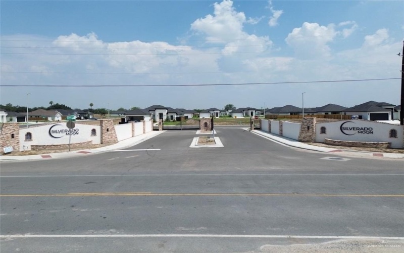 8042 50th Street, McAllen, TX 78504, 3 Habitaciones Habitaciones , ,2 BañosBaños,Residential,En Venta,8042 50th Street,0,480358