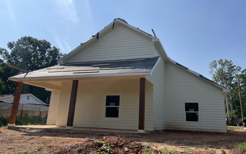 303 E Brandon St, Longview, TX 75604, 3 Habitaciones Habitaciones , ,2 BañosBaños,Residential,En Venta,303 E Brandon St,0,20256174