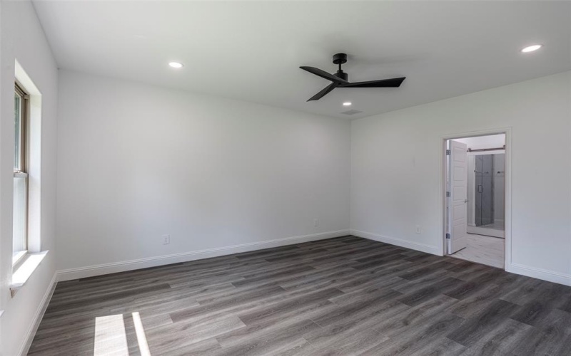 140 Cottonwood Street, Fort Worth, TX 76111, 3 Bedrooms Bedrooms, ,2 BathroomsBathrooms,Residential,For Sale,140 Cottonwood Street,0,20858649