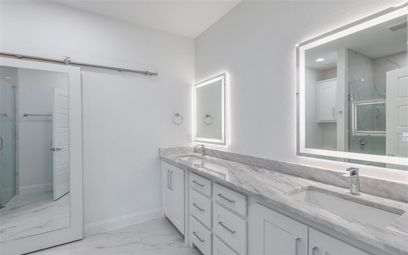 140 Cottonwood Street, Fort Worth, TX 76111, 3 Bedrooms Bedrooms, ,2 BathroomsBathrooms,Residential,For Sale,140 Cottonwood Street,0,20858649