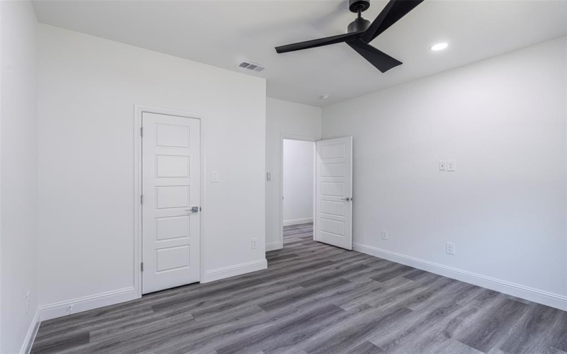 140 Cottonwood Street, Fort Worth, TX 76111, 3 Bedrooms Bedrooms, ,2 BathroomsBathrooms,Residential,For Sale,140 Cottonwood Street,0,20858649