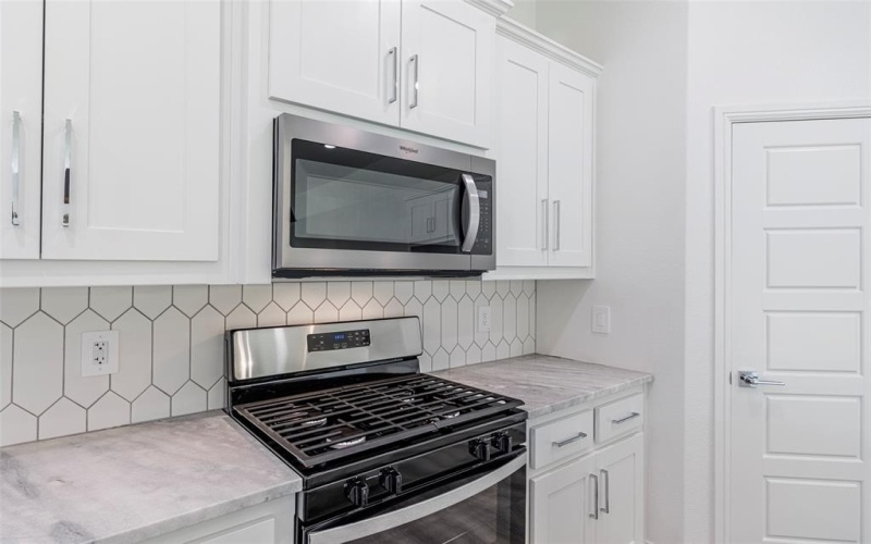 140 Cottonwood Street, Fort Worth, TX 76111, 3 Bedrooms Bedrooms, ,2 BathroomsBathrooms,Residential,For Sale,140 Cottonwood Street,0,20858649