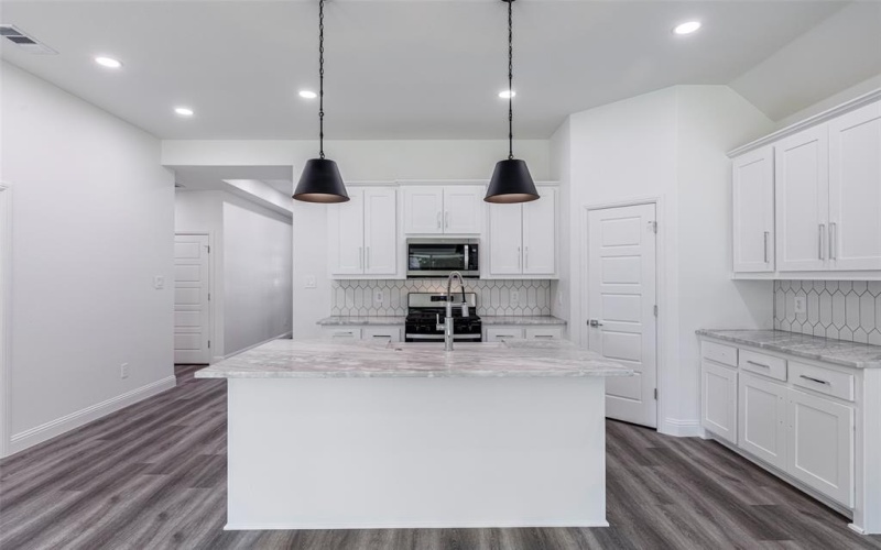 140 Cottonwood Street, Fort Worth, TX 76111, 3 Bedrooms Bedrooms, ,2 BathroomsBathrooms,Residential,For Sale,140 Cottonwood Street,0,20858649