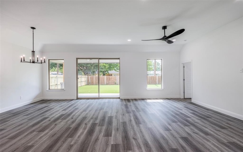 140 Cottonwood Street, Fort Worth, TX 76111, 3 Bedrooms Bedrooms, ,2 BathroomsBathrooms,Residential,For Sale,140 Cottonwood Street,0,20858649