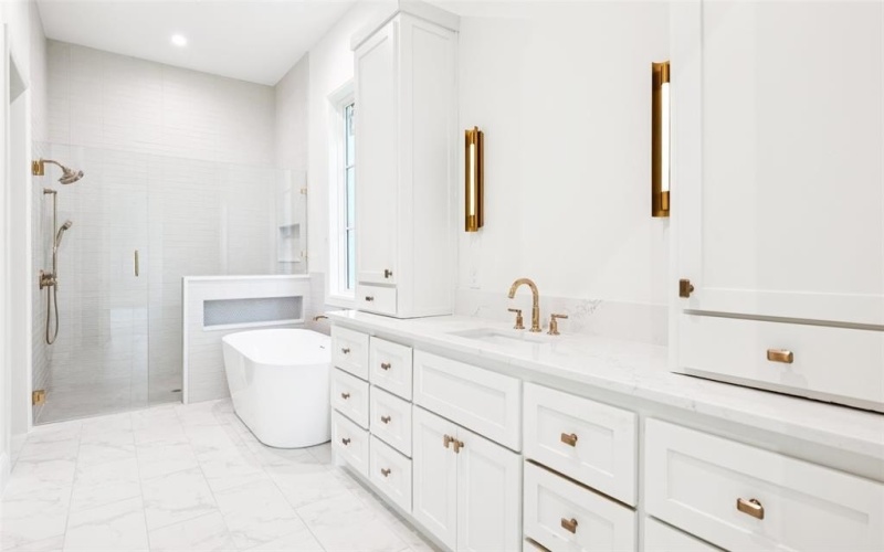 2113 Tranquil Court, Keller, TX 76262, 9 Bedrooms Bedrooms, ,9 BathroomsBathrooms,Residential,For Sale,2113 Tranquil Court,0,21031570