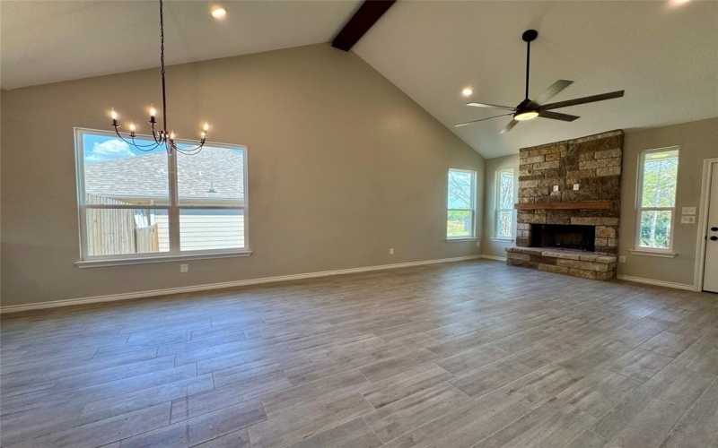 2300 Angelina Street, Granbury, TX 76048, 3 Habitaciones Habitaciones , ,2 BañosBaños,Residential,En Venta,2300 Angelina Street,0,21039636
